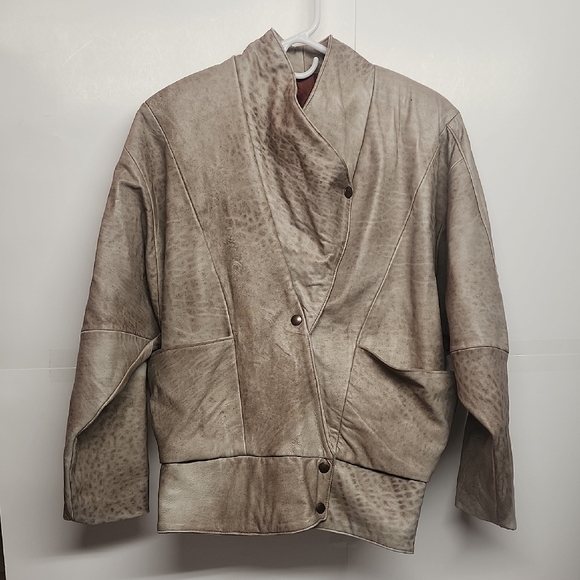 Firenze Other - Firenze Santa Barbara VINTAGE stylish taupe leather jacket AND matching skirt